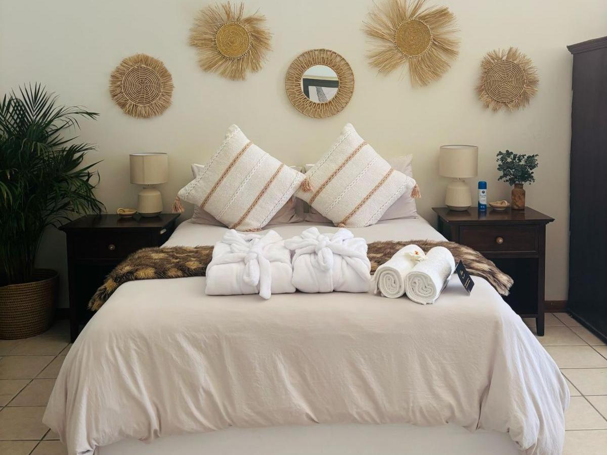 Bliss In The Bay Guesthouse Plettenberg Bay Room photo